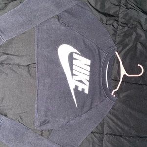 Discontinued Nike Big Swoosh Crewneck Black Pockets Pullover